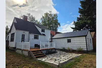 415 SE Roberts Ave, Gresham, OR 97080 - Photo 23