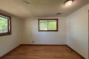 3817 E Amazon Dr, Eugene, OR 97405 - Photo 9