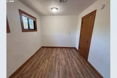 3817 E Amazon Dr, Eugene, OR 97405 - Photo 17