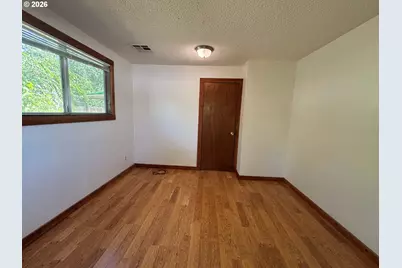 3817 E Amazon Dr, Eugene, OR 97405 - Photo 11