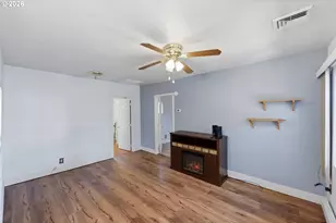 376 S Wall St, Coos Bay, OR 97420 - Photo 3