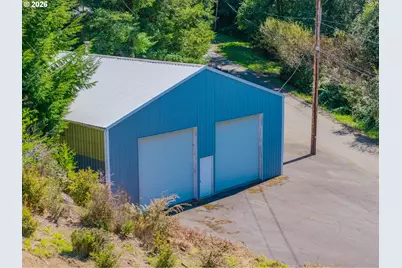 502 SE Johnson St, Coquille, OR 97423 - Photo 5