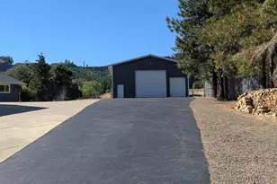9450 Bullock Rd, Oakland, OR 97462 - Photo 3