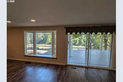 9450 Bullock Rd, Oakland, OR 97462 - Photo 11