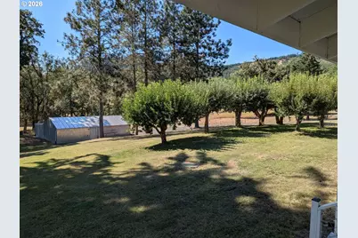 9450 Bullock Rd, Oakland, OR 97462 - Photo 7