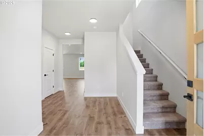 818 SE 34th Cir, Battle Ground, WA 98604 - Photo 5