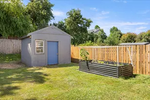 9235 N Seward Ave, Portland, OR 97217 - Photo 19