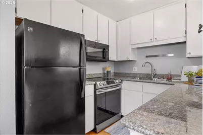 9235 N Seward Ave, Portland, OR 97217 - Photo 7