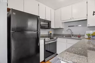 9235 N Seward Ave, Portland, OR 97217 - Photo 7