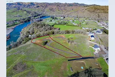 02 Palmdale Ave, Roseburg, OR 97471 - Photo 1