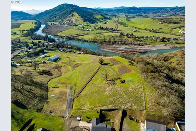 02 Palmdale Ave, Roseburg, OR 97471 - Photo 9