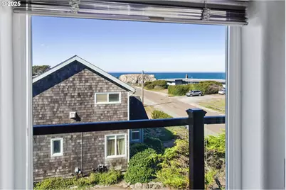 1257 7th St, Bandon, OR 97411 - Photo 19