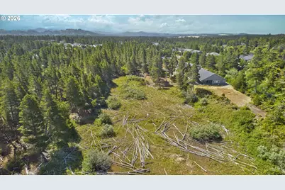 Lake Point Dr #69, Florence, OR 97439 - Photo 9