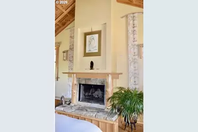 97137 N Bank Rogue River Rd, Gold Beach, OR 97444 - Photo 23