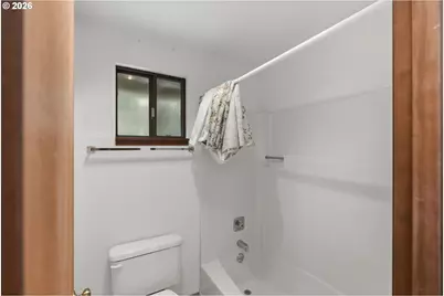 2450 Grant St, North Bend, OR 97459 - Photo 23