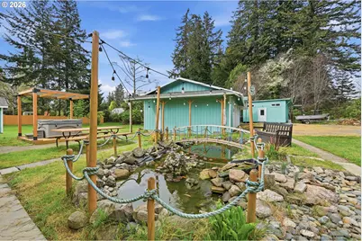 94230 North Ln, North Bend, OR 97459 - Photo 11