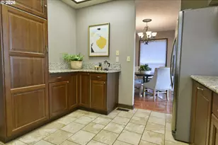 12505 SW Tiger Lilly Ln, Beaverton, OR 97008 - Photo 7