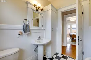 8113 SE Morrison St, Portland, OR 97215 - Photo 21