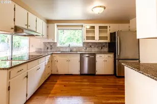 3985 University St, Eugene, OR 97405 - Photo 7