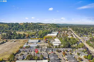 946 SW Junction Pl, Gresham, OR 97080 - Photo 31