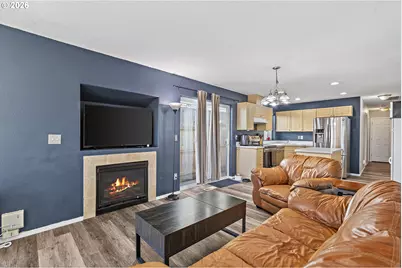 946 SW Junction Pl, Gresham, OR 97080 - Photo 13