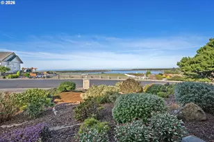 101 Shoreline Dr, Florence, OR 97439 - Photo 5