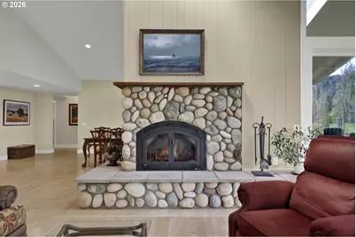 7924 Thurston Rd, Springfield, OR 97478 - Photo 13