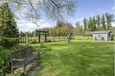 7924 Thurston Rd, Springfield, OR 97478 - Photo 9
