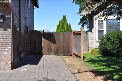 4198 Lancaster Dr, Eugene, OR 97404 - Photo 7