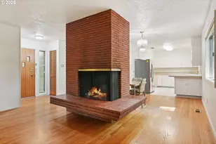 3270 SW Fairmount Blvd, Portland, OR 97239 - Photo 13