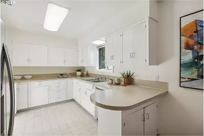 3270 SW Fairmount Blvd, Portland, OR 97239 - Photo 21