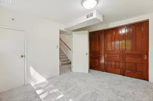 3270 SW Fairmount Blvd, Portland, OR 97239 - Photo 27