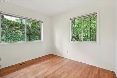 3270 SW Fairmount Blvd, Portland, OR 97239 - Photo 27