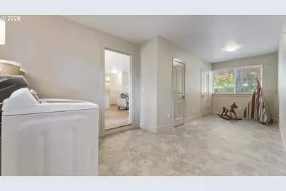 12845 SW Faircrest St, Portland, OR 97225 - Photo 17