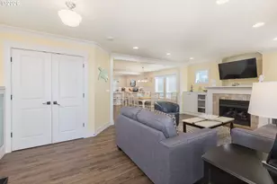 1930 NW Harbor Ave, Lincoln City, OR 97367 - Photo 9