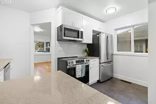 2907 E 24th St, Vancouver, WA 98661 - Photo 11