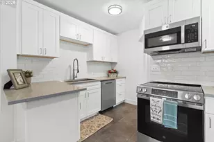 2907 E 24th St, Vancouver, WA 98661 - Photo 9