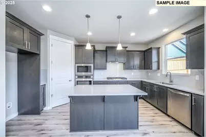 956 NE Sagebrush Dr, Estacada, OR 97023 - Photo 5