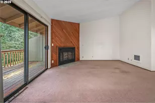 2802 Tree Top Ln, West Linn, OR 97068 - Photo 7