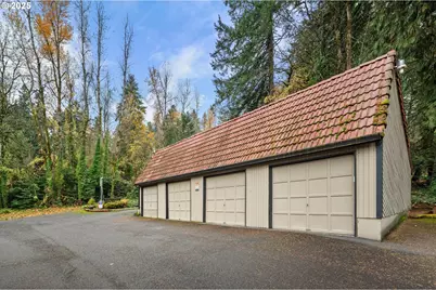 2802 Treetop Ln, West Linn, OR 97068 - Photo 35