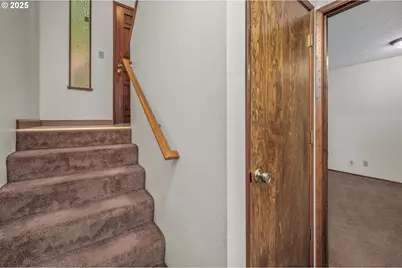 2802 Treetop Ln, West Linn, OR 97068 - Photo 21