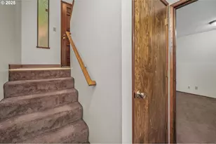 2802 Tree Top Ln, West Linn, OR 97068 - Photo 21