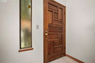 2802 Treetop Ln, West Linn, OR 97068 - Photo 3