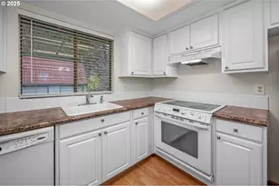 2802 Tree Top Ln, West Linn, OR 97068 - Photo 19