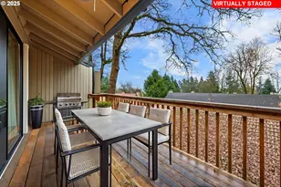 2802 Tree Top Ln, West Linn, OR 97068 - Photo 9