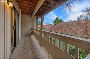 2802 Tree Top Ln, West Linn, OR 97068 - Photo 33