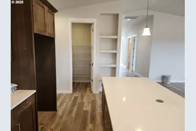 2950 Olympic St #20, Woodburn, OR 97071 - Photo 5