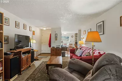 47 Eagle Crest Dr #32, Lake Oswego, OR 97035 - Photo 5