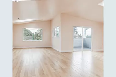 314 S Hazel St, Brookings, OR 97415 - Photo 11