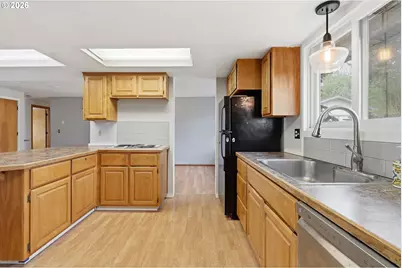 51881 SE 6th St, Scappoose, OR 97056 - Photo 9